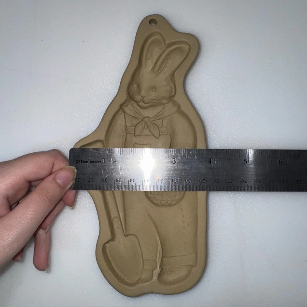 Brown Bag Stoneware GARDEN RABBIT Cookie Press Mold Retired 1992 Easter Bunny